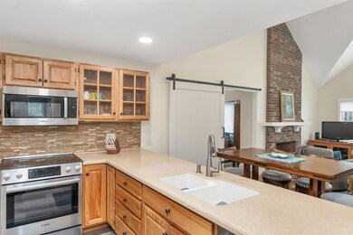 6 Foxglove Ln, Wolfeboro, NH 03894 - photo 4