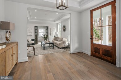 9006 Brierly Rd, Chevy Chase, MD 20815 - photo 3