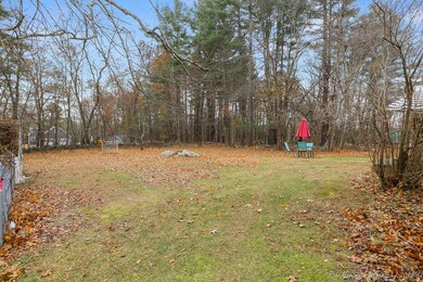 35 Gilbert St, Dracut, MA 01826 - photo 3