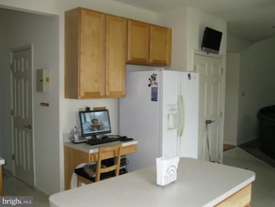 7624 Chesterfield Way, Rosedale, MD 21237 - photo 7