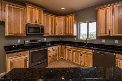 Kitchen (2)