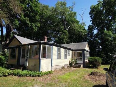 8 Eastern Ave, South Deerfield, MA 01373 - photo 3