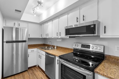 1301 Lake Shore Dr (5)