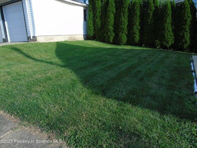 220 Willow St, Dunmore, PA 18512 - photo 6