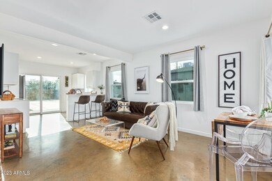 2734 N Greenfield Rd, Phoenix, AZ 85006 - photo 5