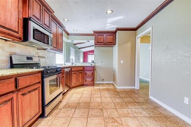 2304 NE 8th St, Moore, OK 73160 - photo 6