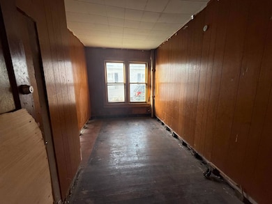 828 Old Bramwell Rd, Bluefield, WV 24701 - photo 3