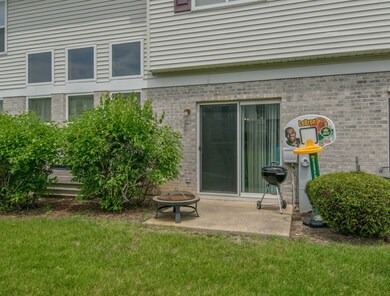 6415 Gray Hawk Dr unit 2712, Matteson, IL 60443 - photo 2