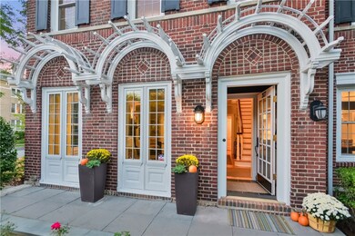 Turn of the century architectural deltails to welc
