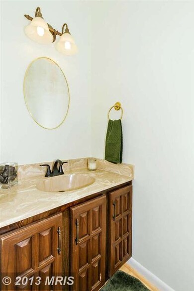 11603 Summer Oak Dr, Germantown, MD 20874 - photo 7