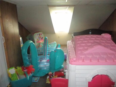 840 Elliger St, Allentown, PA 18102 - photo 7