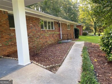 2764 Riggs Dr, Atlanta, GA 30344 - photo 4