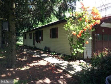 237 Bard Rd, Mohnton, PA 19540 - photo 4