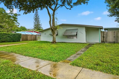 5711 SW 37th Ct, Davie, FL 33314 - photo 4