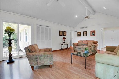 10234 Rosehill Rd, Lenexa, KS 66215 - photo 4