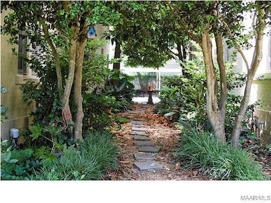 Side gardens