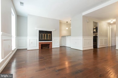 16 Andrew Place, Baltimore, MD 21201 - photo 2