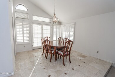 6 Dining Room