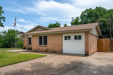 1012 Bryan Dr, Bedford, TX 76022 - photo 4