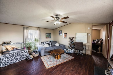 1044 Gilsonite Ave, MacK, CO 81525 - photo 3