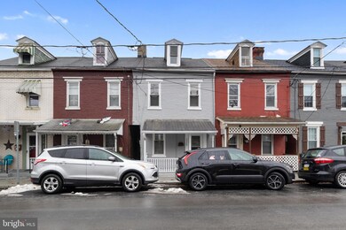 226 S 2nd St, Columbia, PA 17512 - photo 2