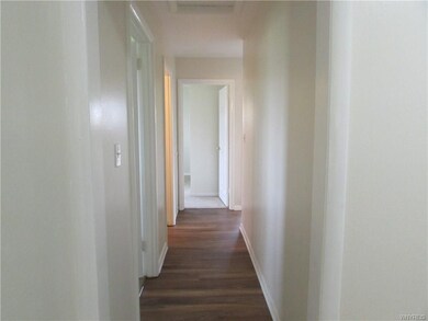 Hallway from foyer, looking toward the bedrooms