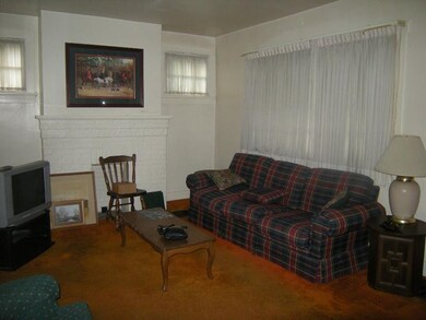 1122 Ohio Ave, Midland, PA 15059 - photo 6