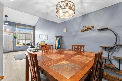 315 Roosevelt St S unit B, Cambridge, MN 55008 - photo 6