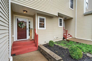 80 Pewter Cir, Chester, NY 10918 - photo 2