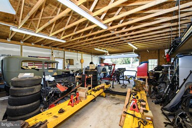 350 Maple St, Downingtown, PA 19335 - photo 6