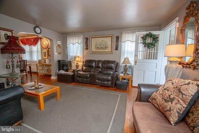 672 Yeadon Ave, Lansdowne, PA 19050 - photo 7