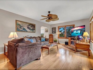 335 19th St NW, Cedar Rapids, IA 52405 - photo 6