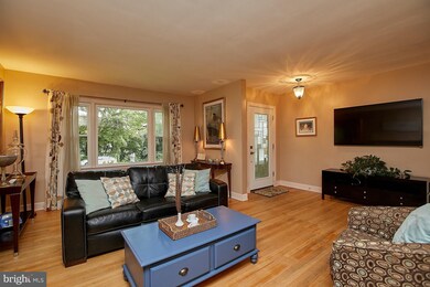 3250 Peace Valley Ln, Falls Church, VA 22044 - photo 6