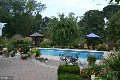 8016 Hillcrest Dr, Manassas, VA 20111 - photo 2