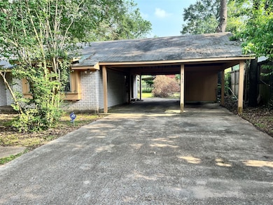 9157 White Oak Dr, Conroe, TX 77384 - photo 2