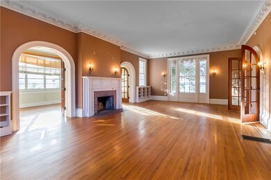 426 Lake Dora Dr, Tavares, FL 32778 - photo 5