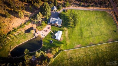 65145 Smokey Butte Dr, Bend, OR 97703 - photo 3