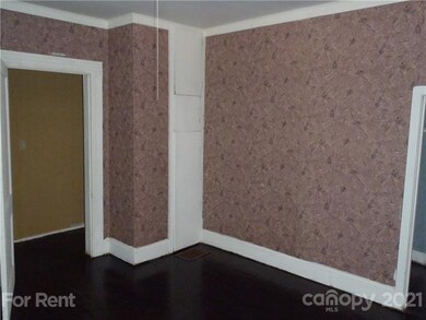 519 S Meeting St, Statesville, NC 28677 - photo 4