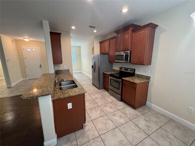 33918 Emerald Pond Loop, Leesburg, FL 34788 - photo 6