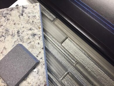 Backsplash/Counter&Cab