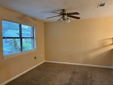 616 Living room 1