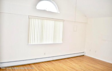 98 Ambassador Ln, Staten Island, NY 10309 - photo 5