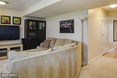 13591 Bathgate Dr, Herndon, VA 20171 - photo 6