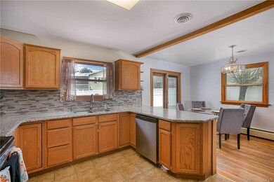 4409 Hoffman Dr, Whitehall, PA 18052 - photo 7