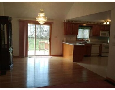 7 Hunnewell Cir unit 1, Lowell, MA 01854 - photo 3