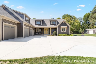 139 N 5th St NE, Cedar Springs, MI 49319 - photo 2