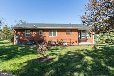 14701 Old Columbia Pike, Burtonsville, MD 20866 - photo 3