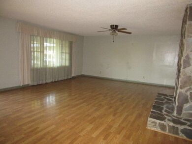 703 Meadow Ridge, Warner Robins, GA 31093 - photo 5