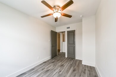 1608 Welch St unit 7, Houston, TX 77006 - photo 7
