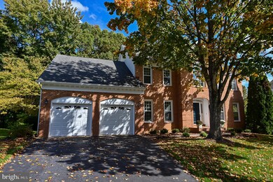 8531 Chase Glen Cir, Fairfax Station, VA 22039 - photo 2